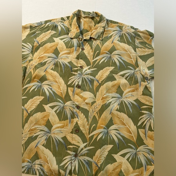 Tommy Bahama Hawaiian 100% Silk Short Sleeve Floral Size X-Large - Picture 2 of 10